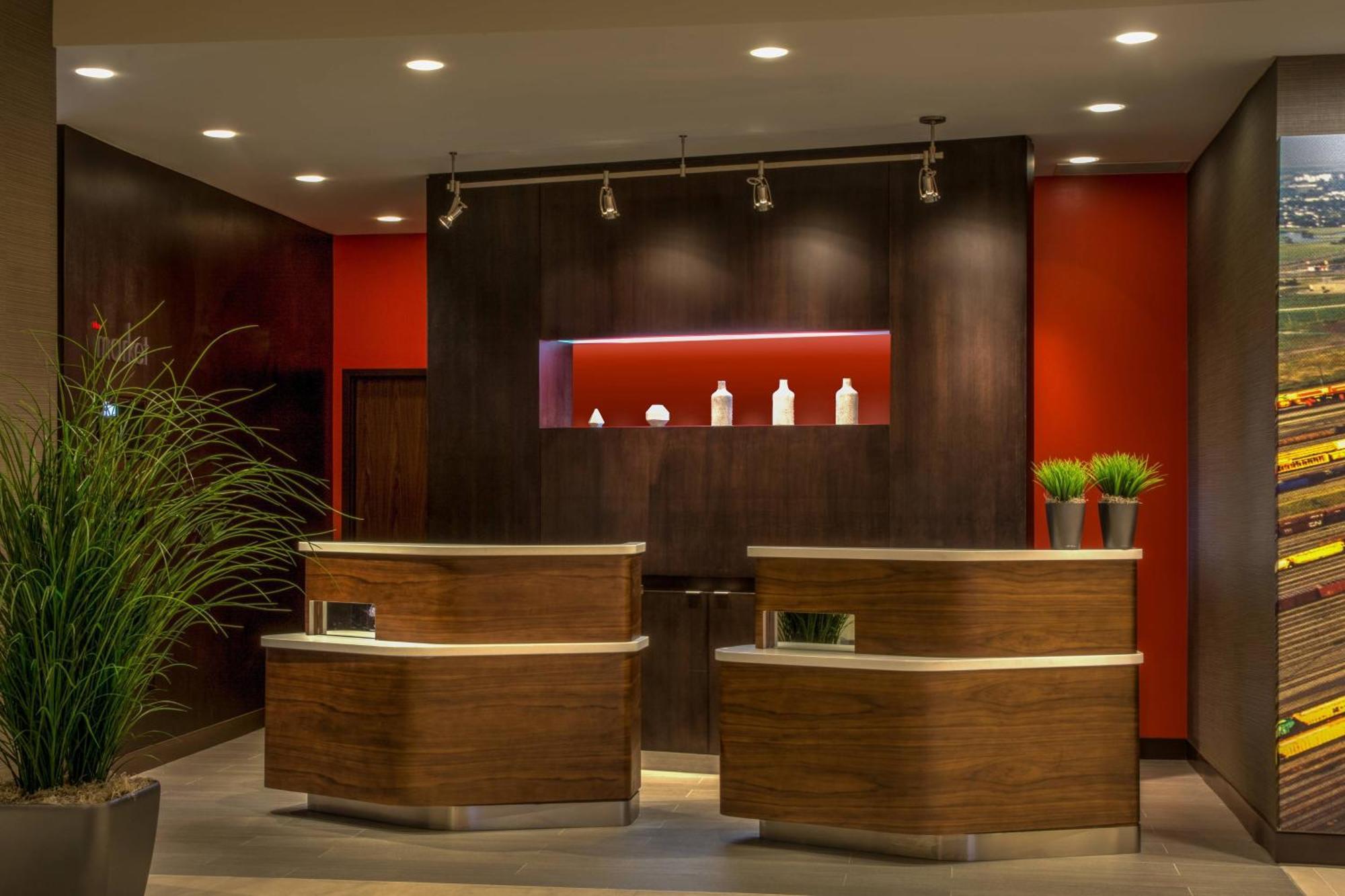 Courtyard By Marriott Winnipeg Airport Exterior foto